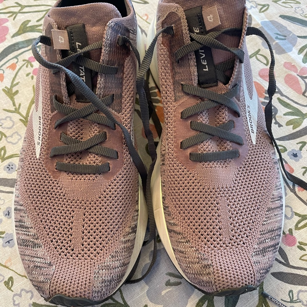 Brooks Levitate 4